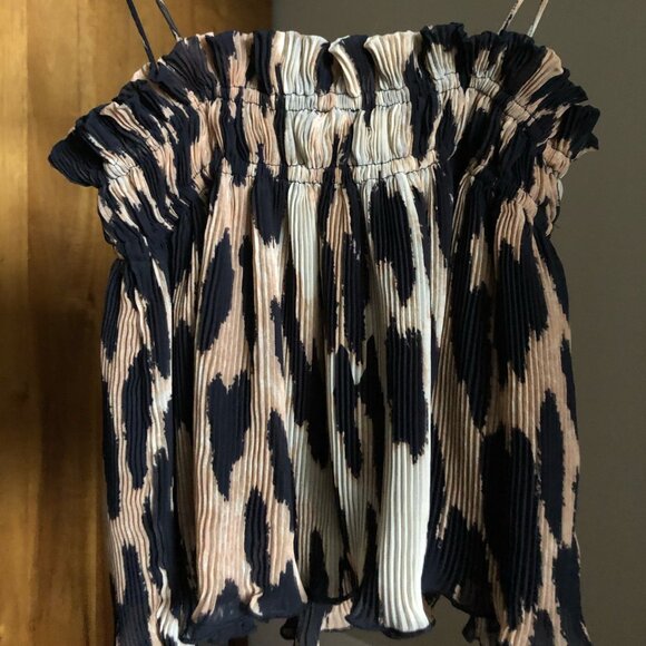 GANNI - Pleated Georgette Crop Top - Maxi Leopard - Picture 4 of 10